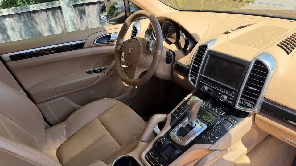 2011 Porsche 958 Cayenne - Image 17 of 20