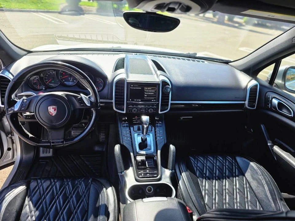 2011 Porsche 958 Cayenne - Image 12 of 20