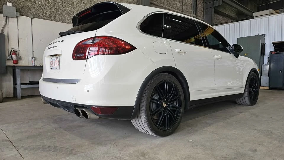 2011 Porsche 958 Cayenne - Image 6 of 12