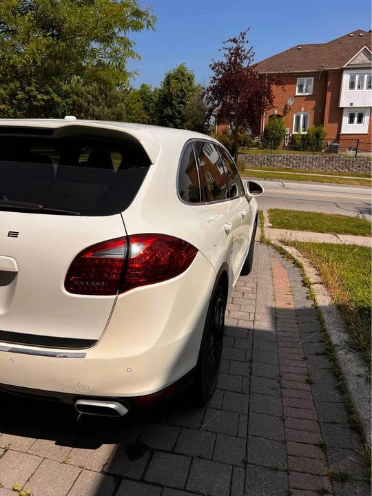 2011 Porsche 958 Cayenne - Image 6 of 15