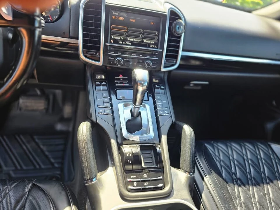2011 Porsche 958 Cayenne - Image 16 of 20