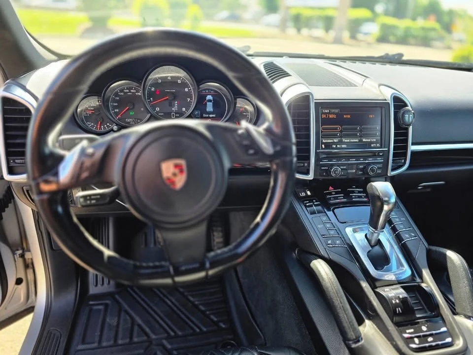 2011 Porsche 958 Cayenne - Image 15 of 20
