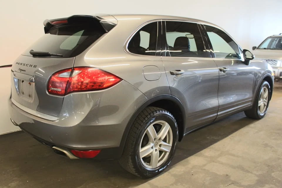 2011 Porsche 958 Cayenne - Image 3 of 9
