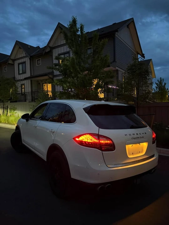 2011 Porsche 958 Cayenne - Image 3 of 6