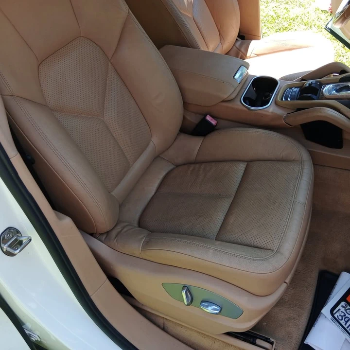 2011 Porsche 958 Cayenne - Image 12 of 16