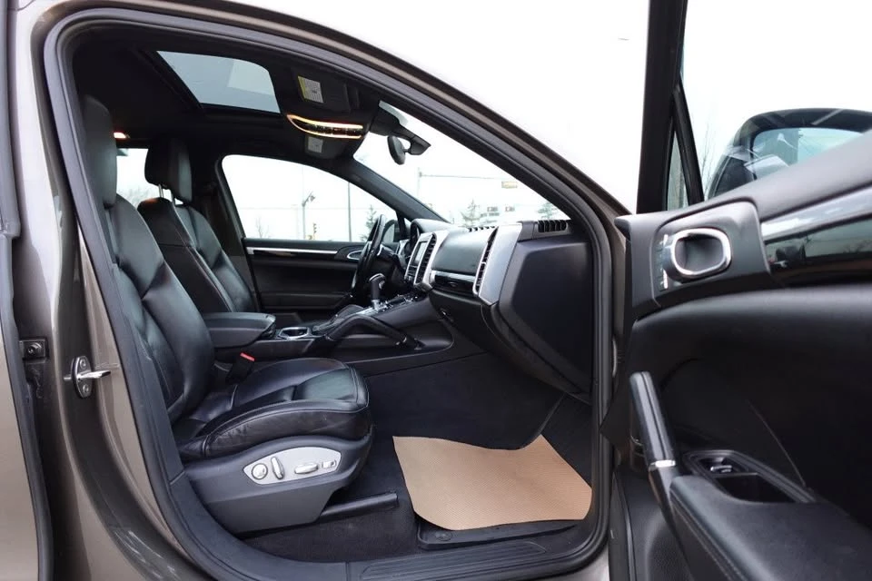 2011 Porsche 958 Cayenne - Image 15 of 19