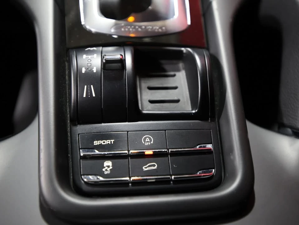 2011 Porsche 958 Cayenne - Image 18 of 18