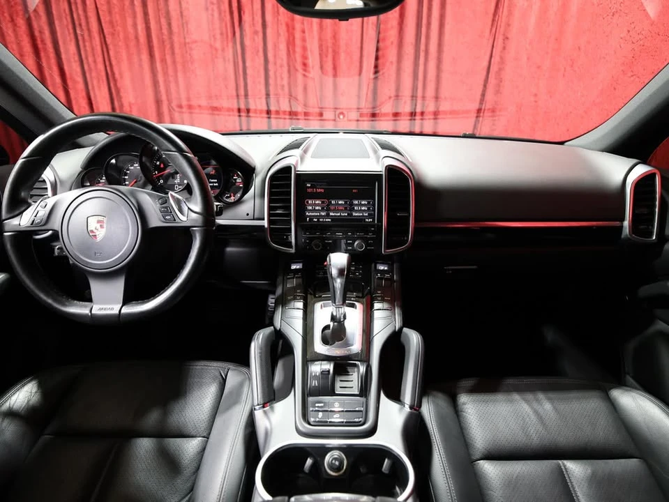 2011 Porsche 958 Cayenne - Image 13 of 18