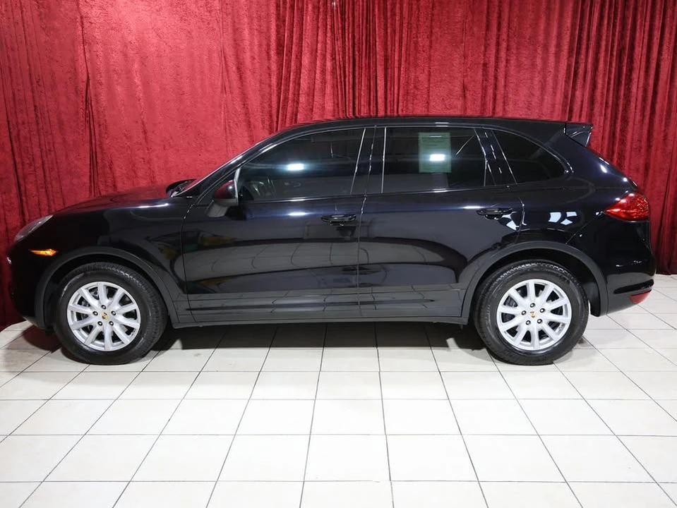 2011 Porsche 958 Cayenne - Image 2 of 18