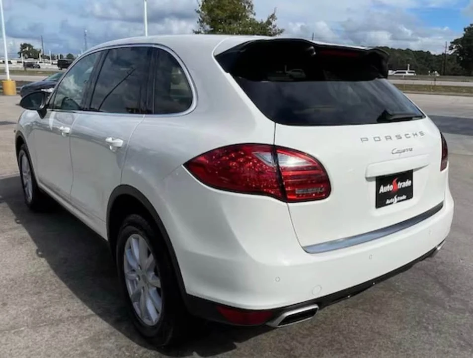 2011 Porsche 958 Cayenne - Image 3 of 12