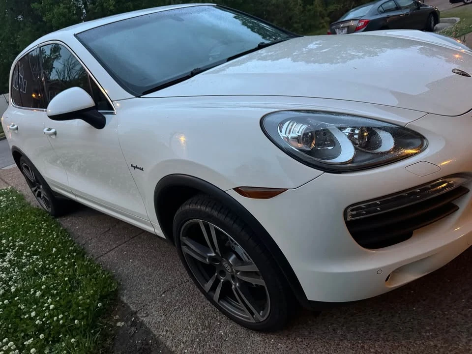 2011 Porsche 958 Cayenne - Image 3 of 13