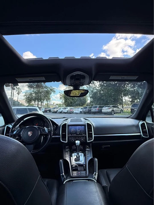 2011 Porsche 958 Cayenne - Image 10 of 10