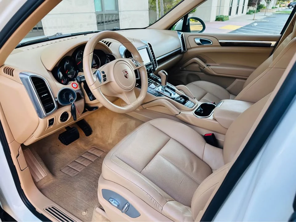 2011 Porsche 958 Cayenne - Image 15 of 20