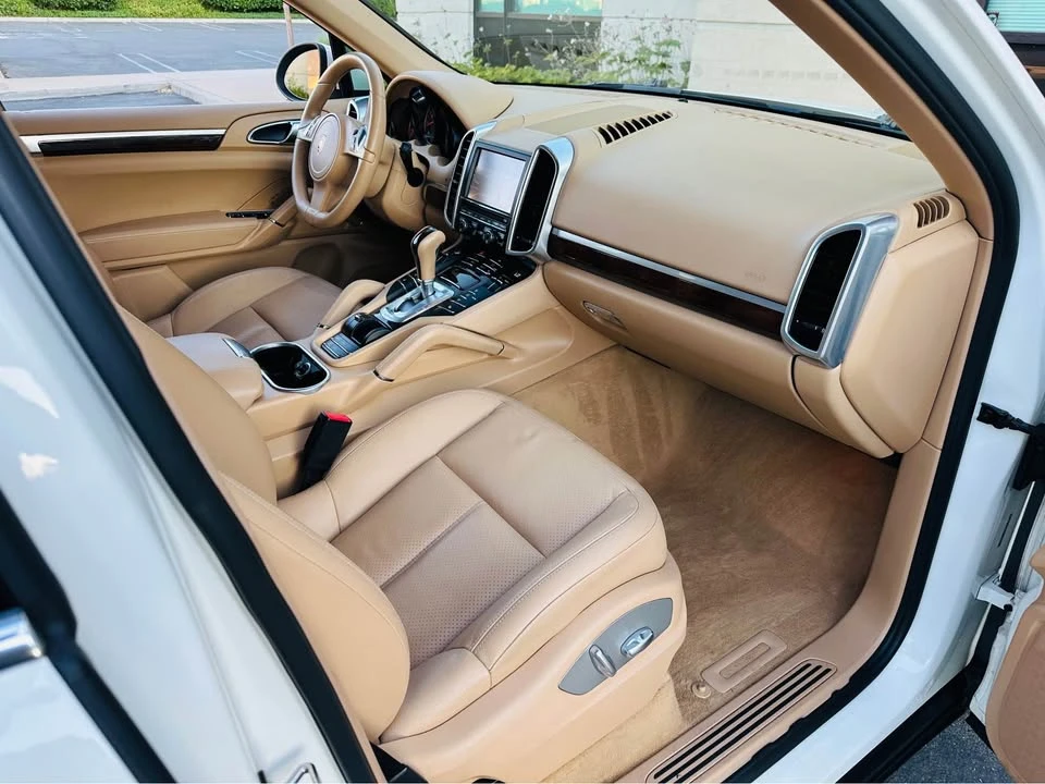 2011 Porsche 958 Cayenne - Image 17 of 20