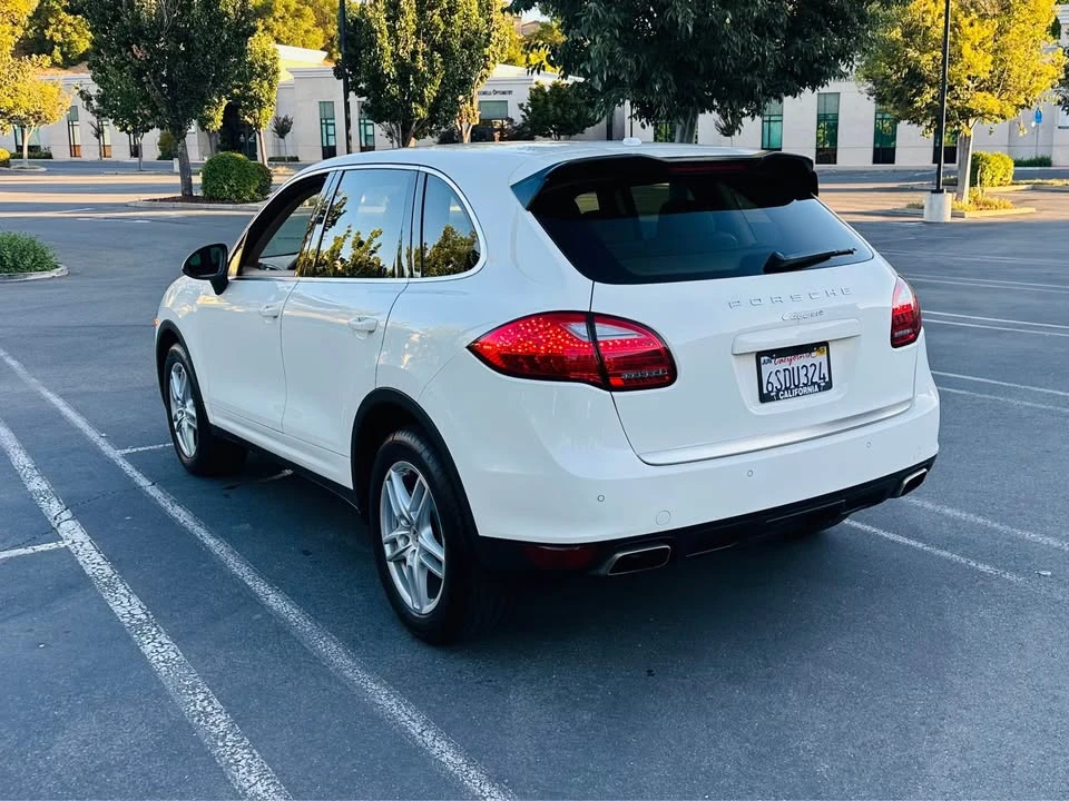 2011 Porsche 958 Cayenne - Image 7 of 20