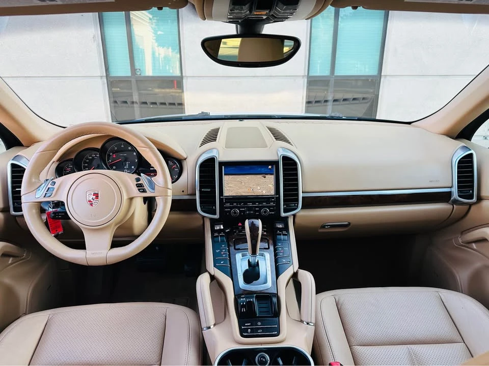2011 Porsche 958 Cayenne - Image 16 of 20