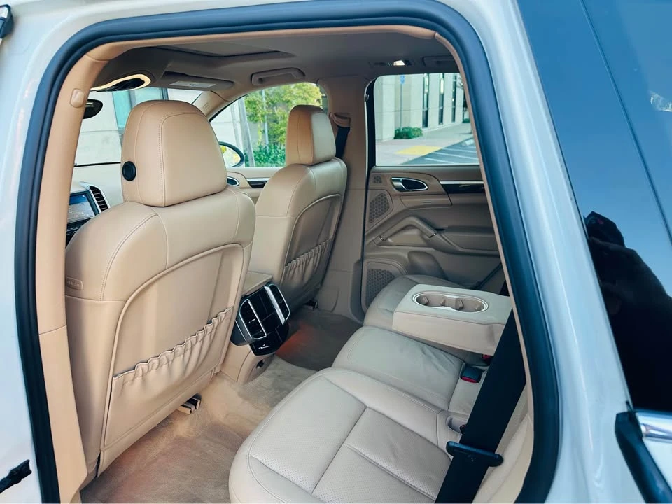2011 Porsche 958 Cayenne - Image 19 of 20