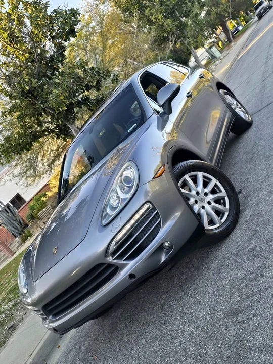 2011 Porsche 958 Cayenne - Image 2 of 20