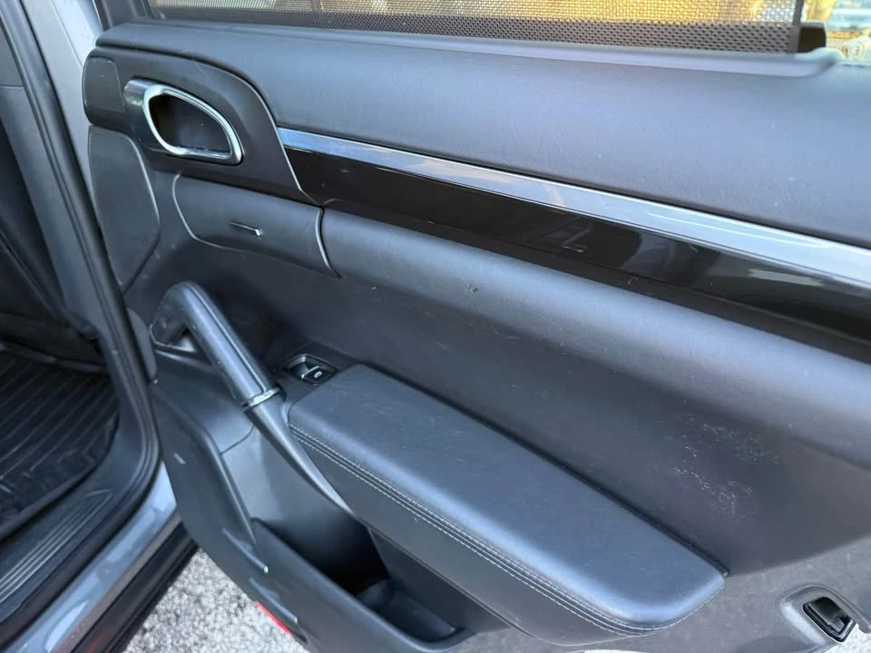 2011 Porsche 958 Cayenne S - Image 15 of 20