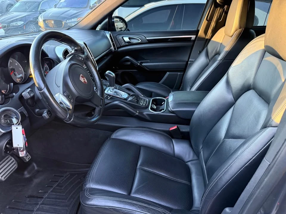 2011 Porsche 958 Cayenne S - Image 8 of 20