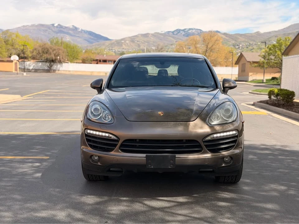 2011 Porsche 958 Cayenne - Image 2 of 19