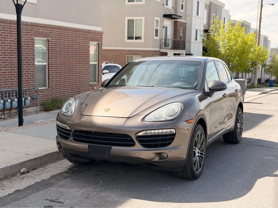 2011 Porsche 958 Cayenne S - Image 13 of 13