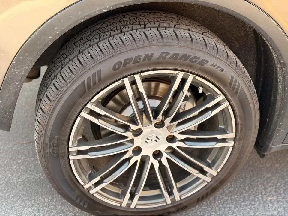 2011 Porsche 958 Cayenne - Image 13 of 19