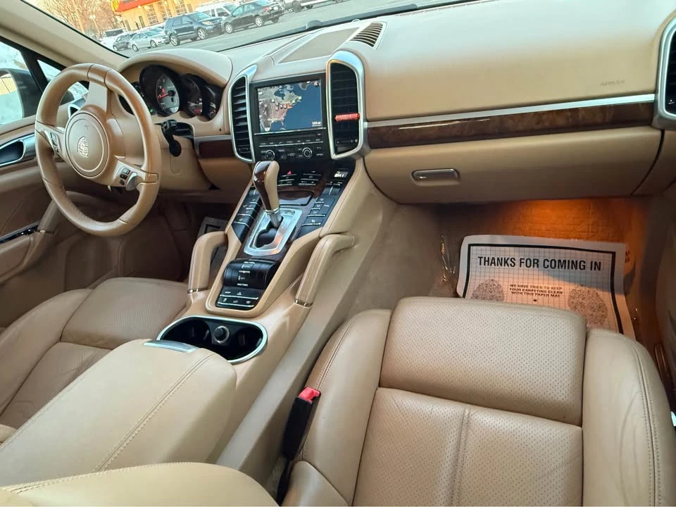 2011 Porsche 958 Cayenne S - Image 12 of 19