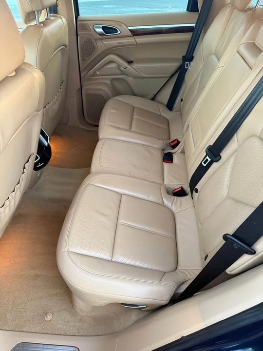 2011 Porsche 958 Cayenne S - Image 15 of 19