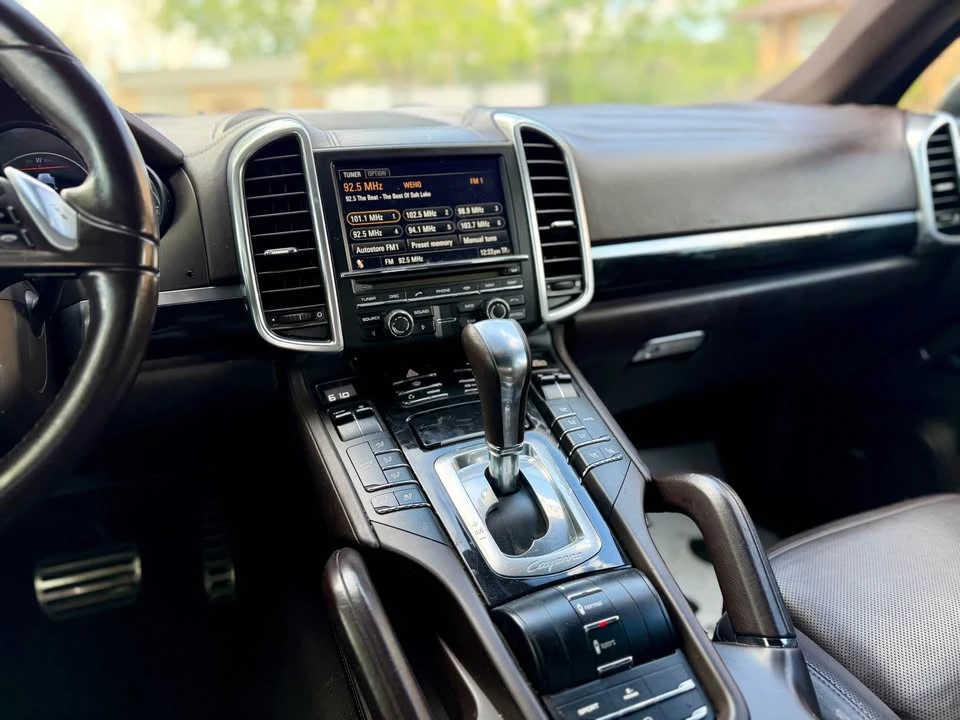 2011 Porsche 958 Cayenne - Image 10 of 20