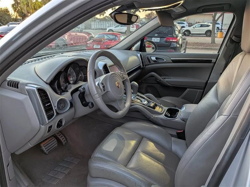 2011 Porsche 958 Cayenne - Image 3 of 15