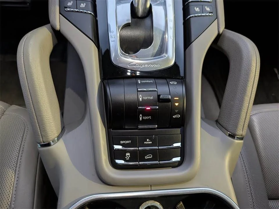 2011 Porsche 958 Cayenne - Image 13 of 15