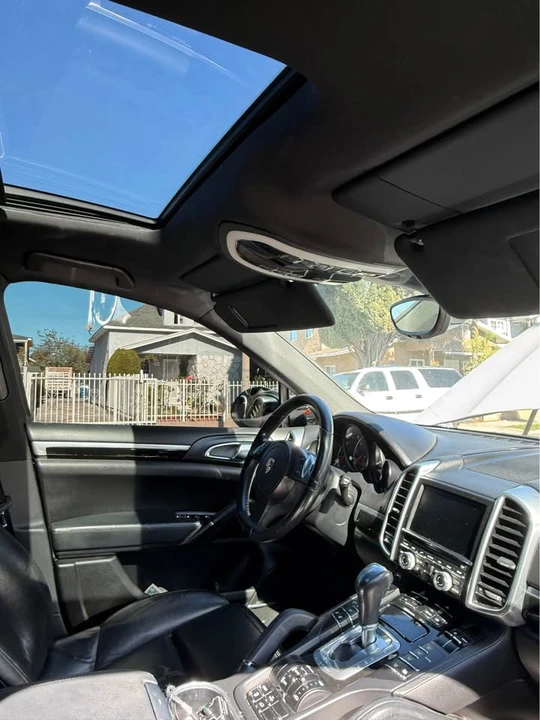 2011 Porsche 958 Cayenne S - Image 5 of 15