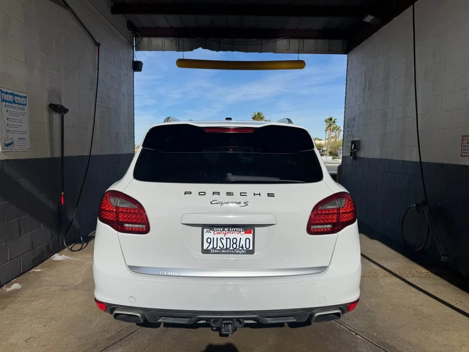 2011 Porsche 958 Cayenne S - Image 8 of 15