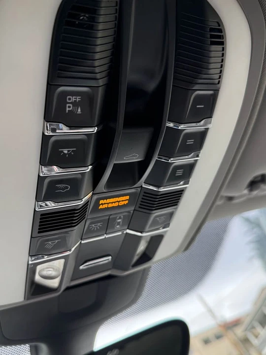 2011 Porsche 958 Cayenne S - Image 6 of 15