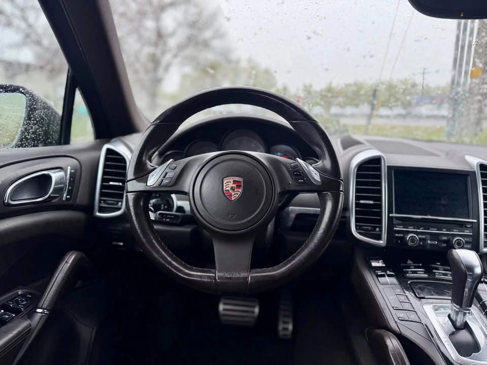 2011 Porsche 958 Cayenne S - Image 4 of 17