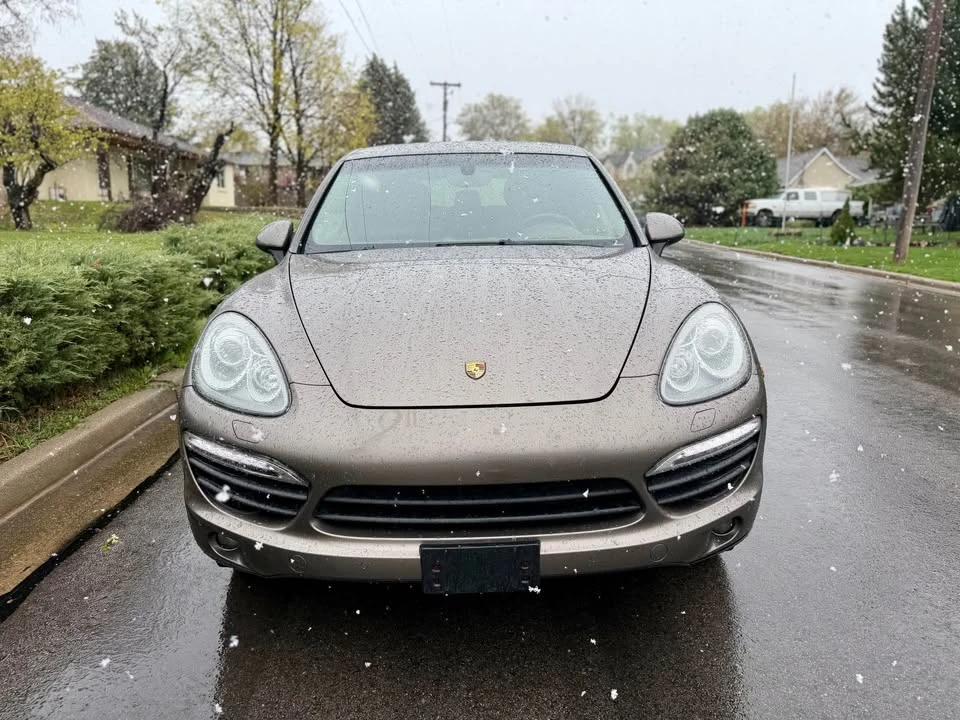 2011 Porsche 958 Cayenne S - Image 6 of 17