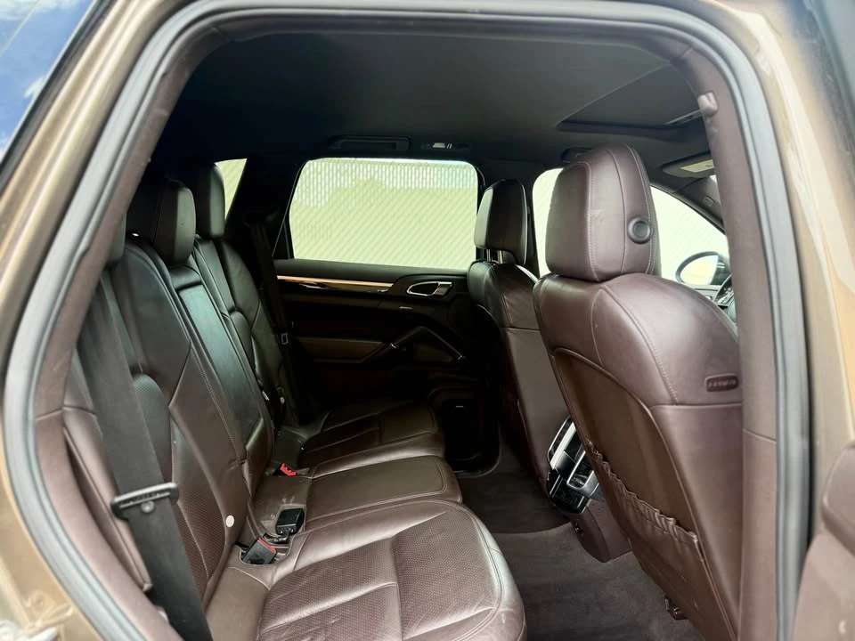 2011 Porsche 958 Cayenne - Image 14 of 20