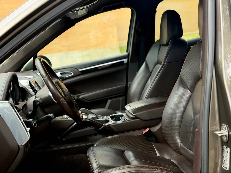 2011 Porsche 958 Cayenne - Image 15 of 20
