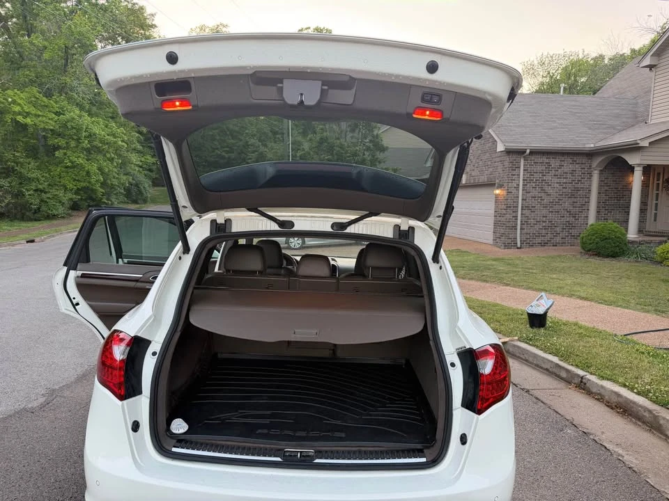 2011 Porsche 958 Cayenne - Image 7 of 15