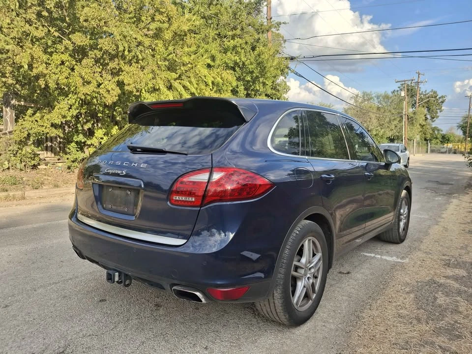 2011 Porsche 958 Cayenne S - Image 5 of 12