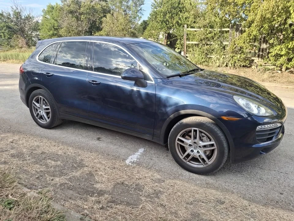 2011 Porsche 958 Cayenne S - Image 6 of 12