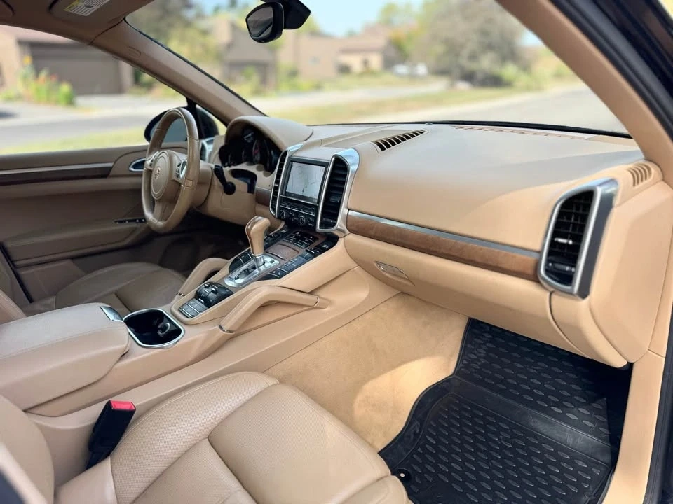 2011 Porsche 958 Cayenne S - Image 15 of 20