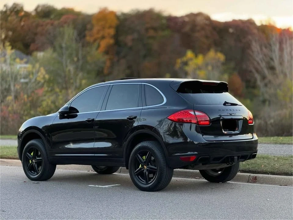 2011 Porsche 958 Cayenne S - Image 8 of 20