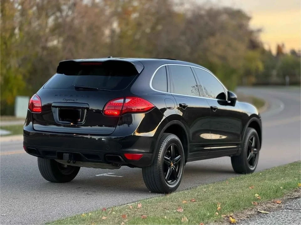 2011 Porsche 958 Cayenne S - Image 7 of 20