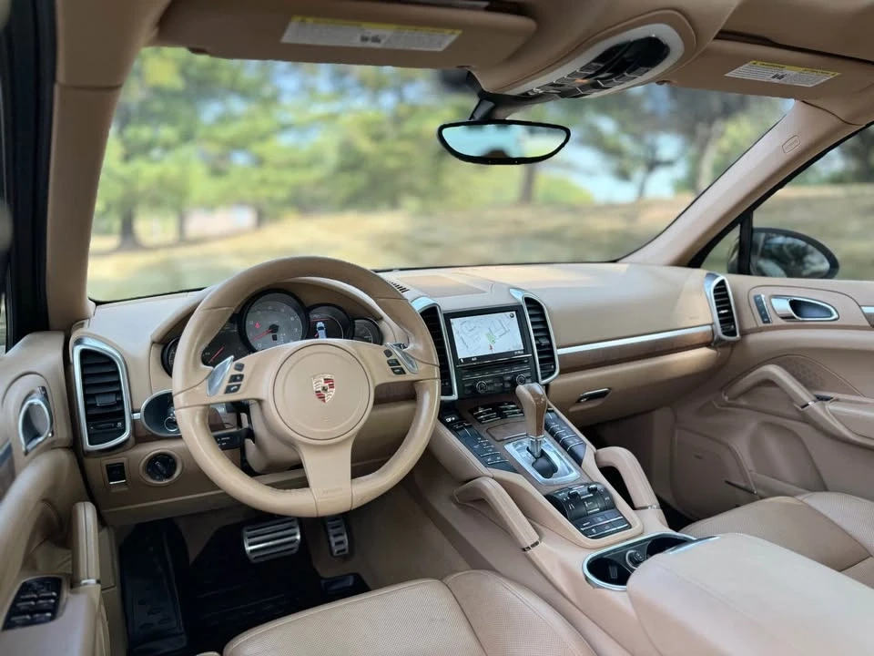 2011 Porsche 958 Cayenne S - Image 9 of 20