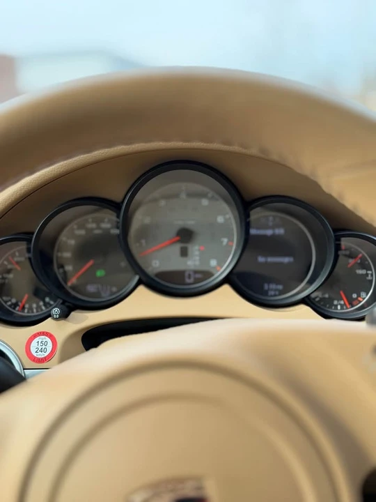 2011 Porsche 958 Cayenne S - Image 15 of 20