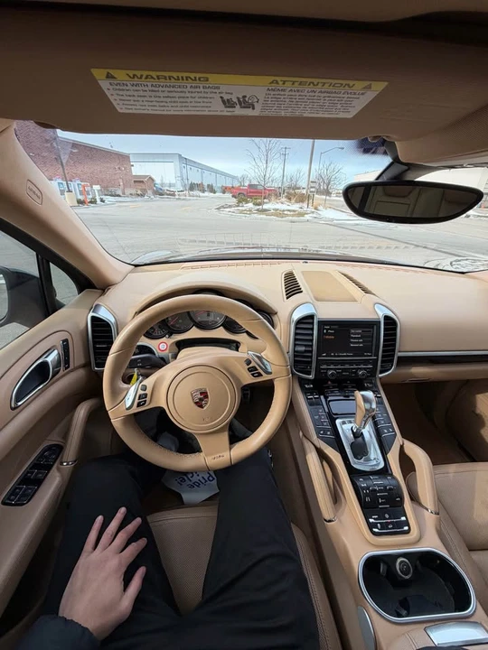 2011 Porsche 958 Cayenne S - Image 14 of 20