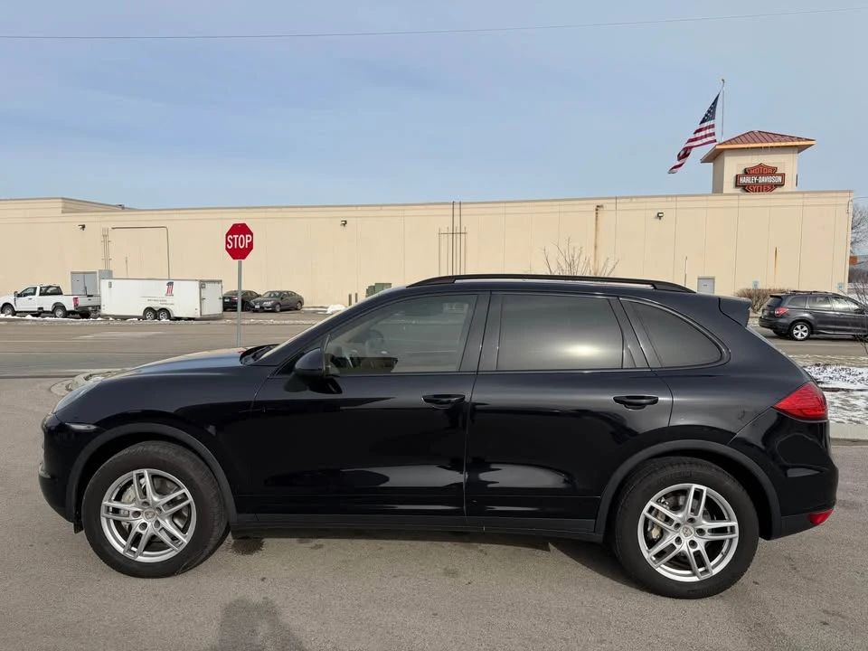 2011 Porsche 958 Cayenne S - Image 2 of 20