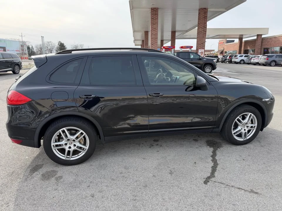 2011 Porsche 958 Cayenne S - Image 6 of 20